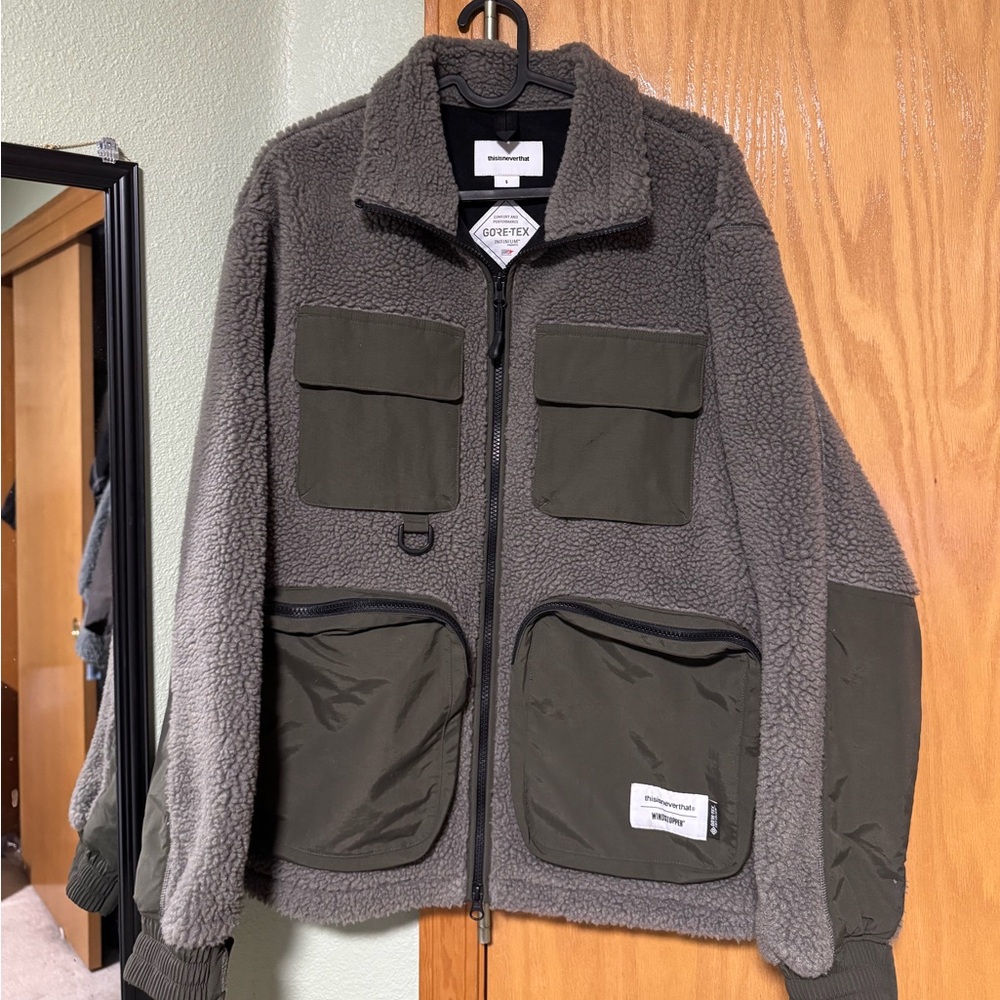 THISISNEVERTHAT GORE-TEX INFINIUM UTILITY FLEECE JACKET
